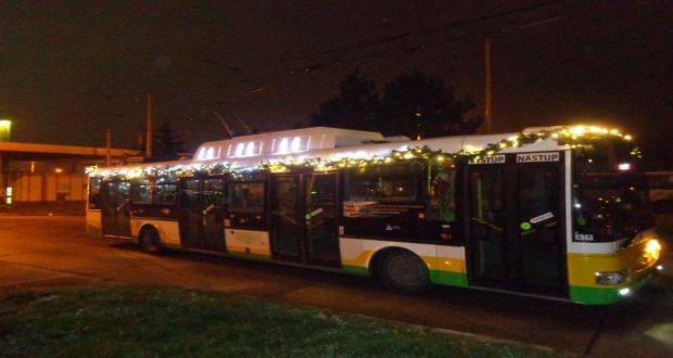 , Vianočný trolejbus opäť premáva v Žiline