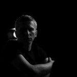 , Zimomriavky, nahota a odvážne dotyky: Najsexi slovenský rocker predstavuje videoklip „VLASTNÁ VIERA“