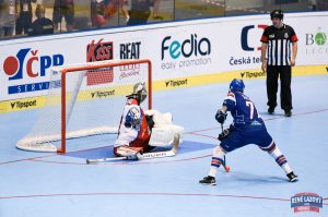 hokejbal, Slovenskí hokejbalisti sú vo finále, zlato budú obhajovať proti Kanade