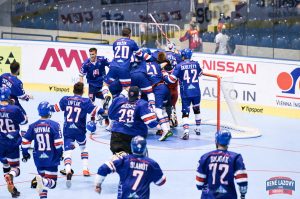 hokejbal, Slovenskí hokejbalisti sú vo finále, zlato budú obhajovať proti Kanade