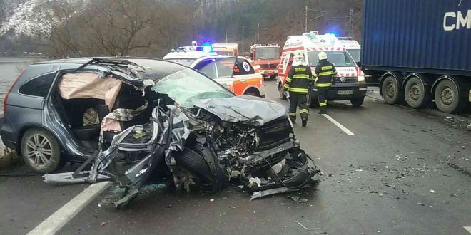 , Dopravná nehoda pri Kraľovanoch obmedzila premávku
