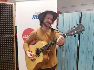 , Peter Juhás (23): Na uliciach som začal hrávať ako 19 ročný. Cestujem po celej Európe