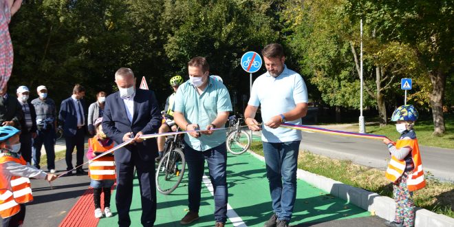 , Obyvatelia a návštevníci mesta Martin môžu využívať cyklotrasu do Tomčian