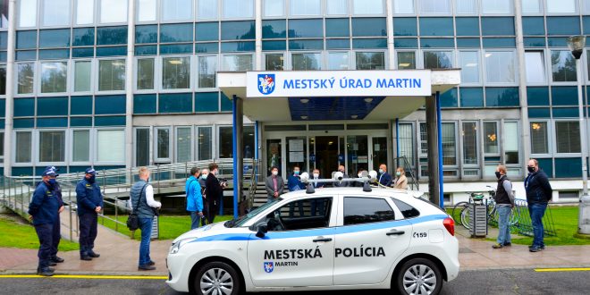, Mestská polícia v Martine testuje najmodernejšiu technológiu on-line kontroly parkovania