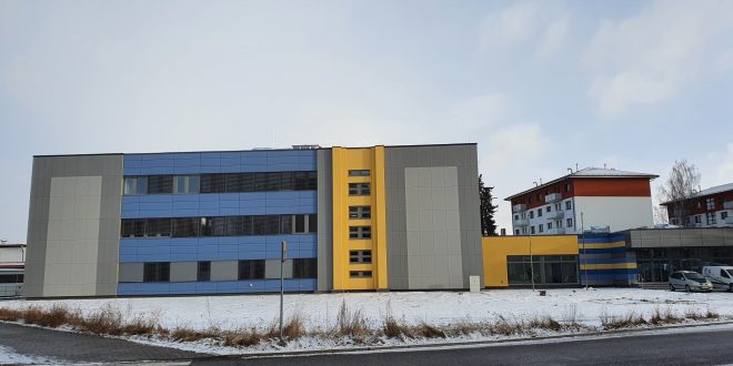 , Budova Strednej zdravotníckej školy v Liptovskom Mikuláši sa zmenila na nepoznanie