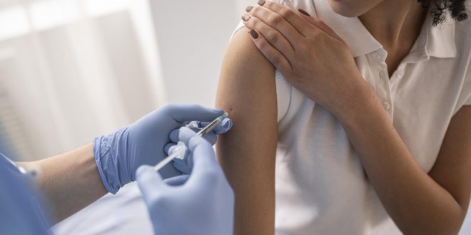 , Mesto Rajec pomáha seniorom pri registrácii na očkovanie proti COVID -19