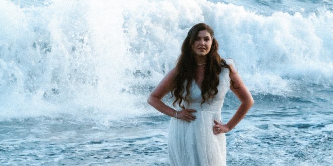 I told you so, Svadba, ktor&aacute; nie je svadbou. Celeste Buckingham &scaron;okuje novinkou &bdquo;I Told You So&ldquo;